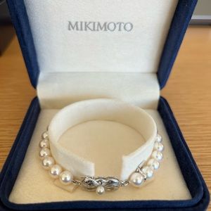 Beautiful Mikimoto bracelet- Like New